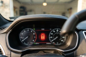 Flashing Car Lock Symbol? What It Means and How to Fix